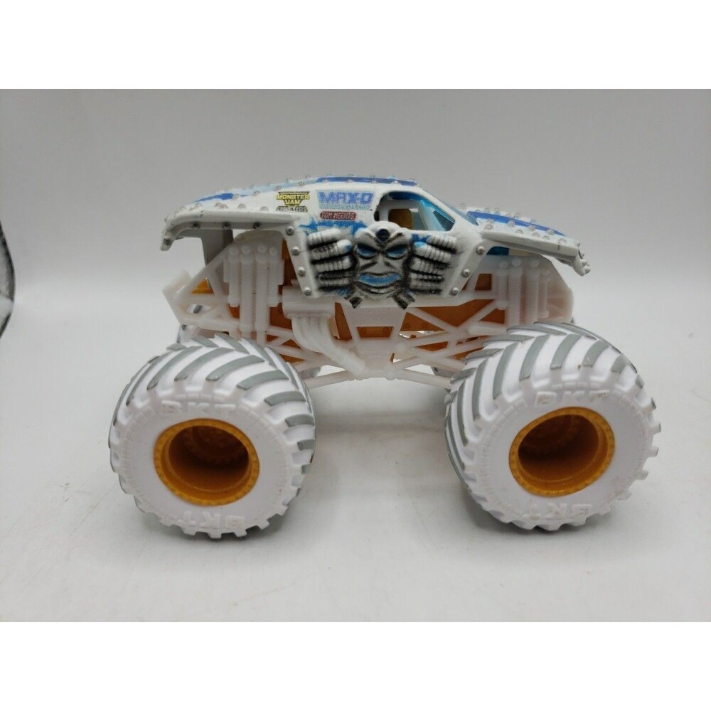 Spin Master Monster Jam Truck Gears And Galaxies Max-D Maximum Destruction 1:64